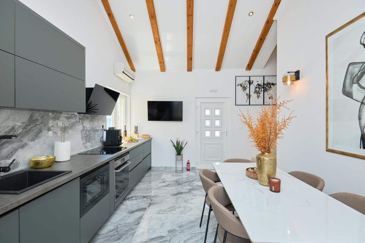 דירות קאבטאט Luxury Penthouse Avalon מראה חיצוני תמונה